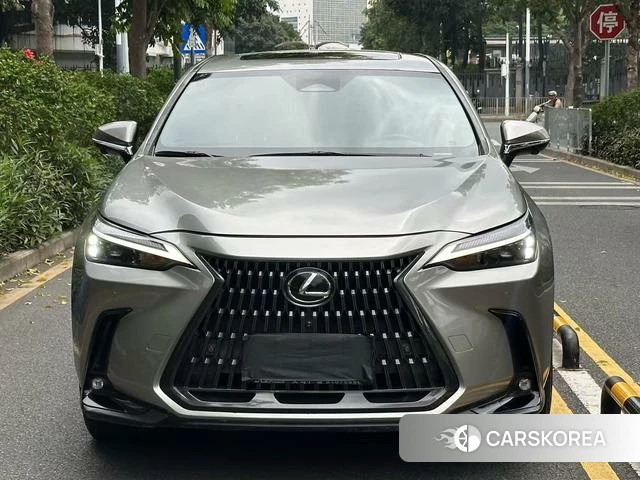 Lexus NX 2023 Серебристо-серый из Китая, фото 3