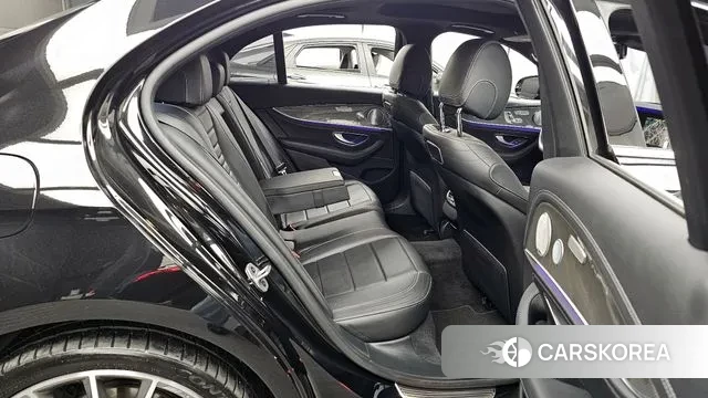 Mercedes-Benz E-Class W213 2019 Черный из Кореи, фото 3