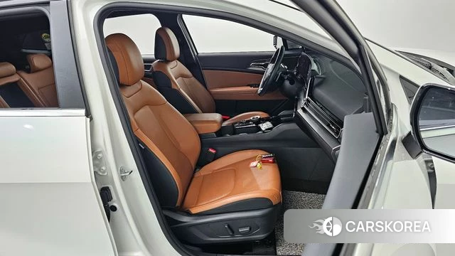 Kia Sportage 5th Generation 2023 Белый из Кореи, фото 3