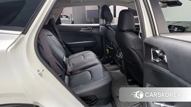 Kia The New Sportage 5th Generation Hybrid 2025 Белый из Кореи, фото 3