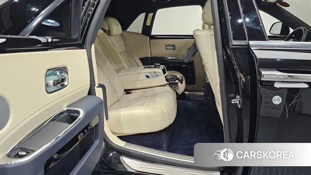 Rolls-Royce Ghost 2019 Черный из Кореи, фото 3