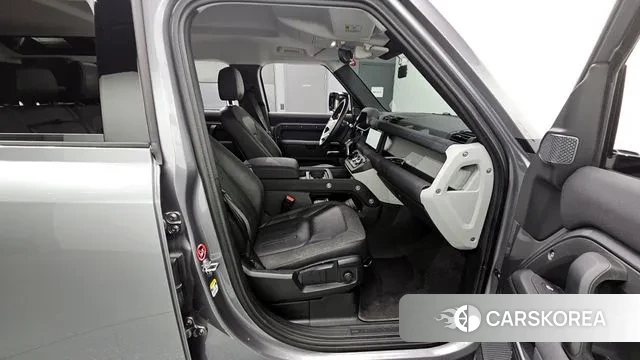 Land Rover Defender (L663) 2020 Серый из Кореи, фото 3