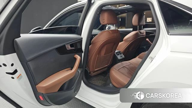 Audi A4 (B9) 2021 Белый из Кореи, фото 3