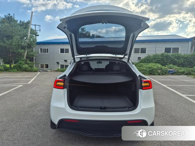 Tesla Model Y 2024 Белый из Кореи, фото 3