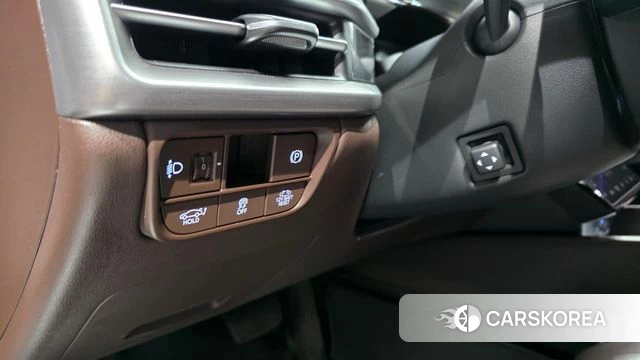 Hyundai Grandeur Hybrid (GN7) 2023 Белый из Кореи, фото 3