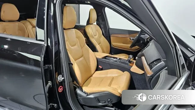 Volvo XC90 second Generation 2018 Черный из Кореи, фото 3