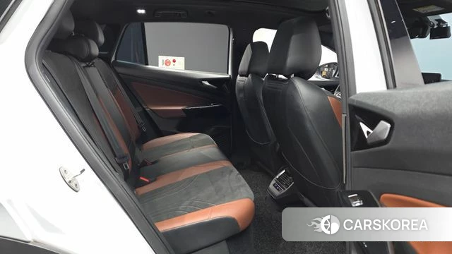 Volkswagen ID.4 2022 Белый из Кореи, фото 3