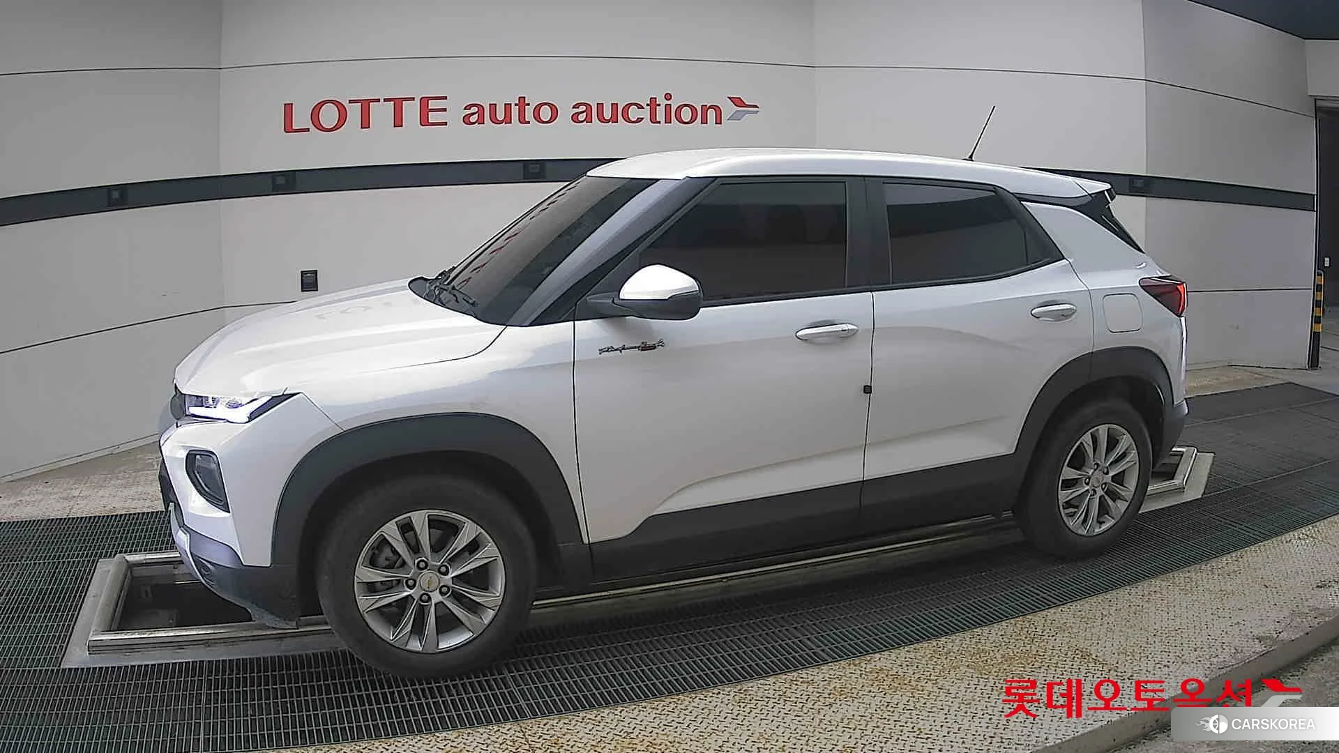 Korea G M TrailBlazer 1.2 Turbo FWD 2021 Белый из Кореи, фото 3