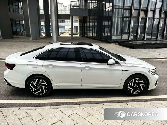 Volkswagen Sagitar 2023 Белый из Китая, фото 3
