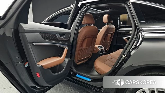 Audi A6 (C8) 2021 Черный из Кореи, фото 3