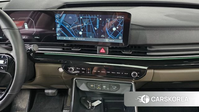 Kia The New Carnival 4th Generation 2025 Серебристо-серый из Кореи, фото 3