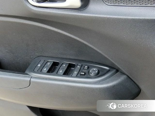Hyundai Venue 2019 Белый из Кореи, фото 3
