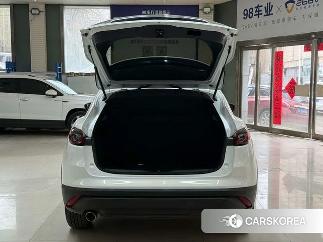Mazda CX-4 2023 Белый из Китая, фото 3