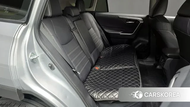 Toyota RAV4 5th Generation 2023 Серебристо-серый из Кореи, фото 3