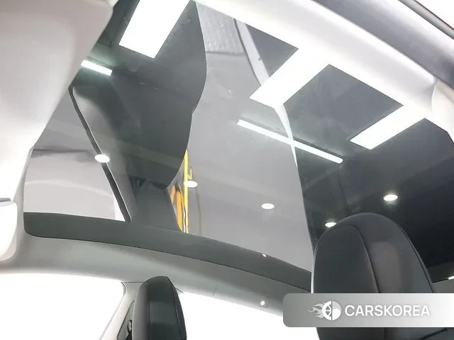 Tesla Model Y 2024 Белый из Кореи, фото 3