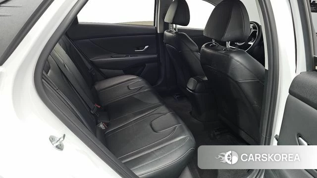 Hyundai Avante (CN7) 2022 Белый из Кореи, фото 3