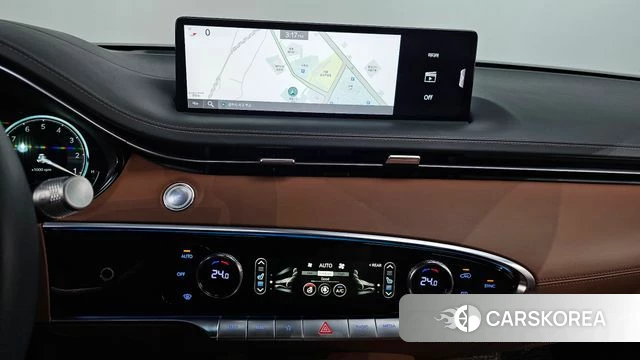 Genesis GV70 2023 Белый из Кореи, фото 3