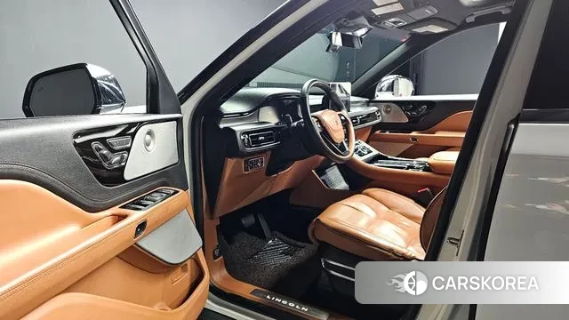Lincoln Aviator 2nd generation 2020 Белый из Кореи, фото 3
