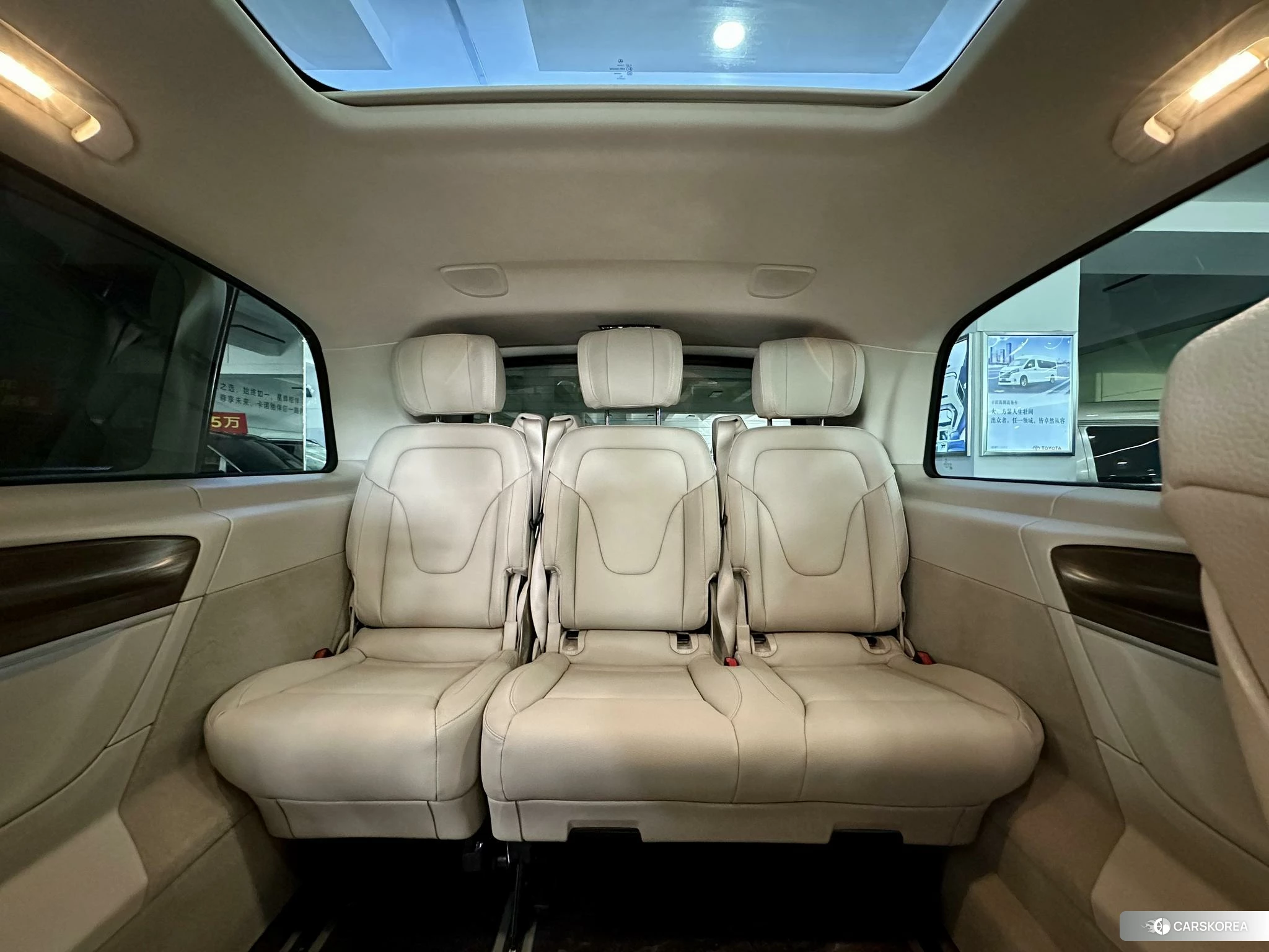 Mercedes-Benz V-class 2021 Серебристо-серый из Китая, фото 3