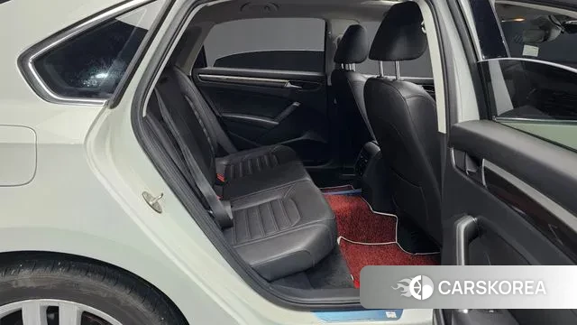 Volkswagen The New Passat 2018 Белый из Кореи, фото 3