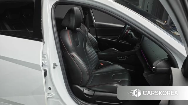 Hyundai Avante (CN7) 2022 Белый из Кореи, фото 3