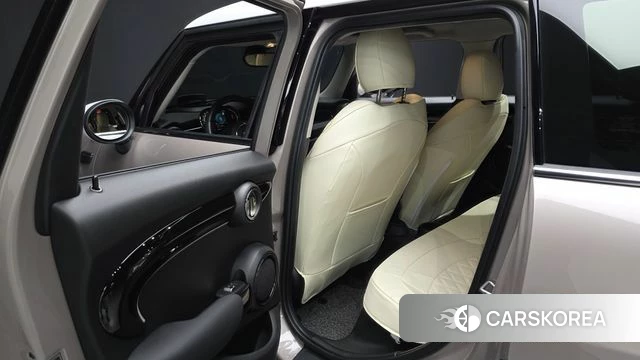 Mini Cooper 2023 Песочный из Кореи, фото 3