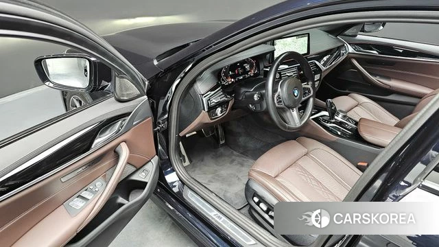 BMW 5 Series (G30) 2022 Синий из Кореи, фото 3