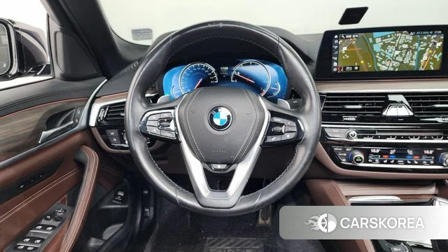 BMW 5 Series (G30) 2018 Черный из Кореи, фото 3