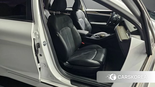 Kia K5 3rd generation 2021 Белый из Кореи, фото 3