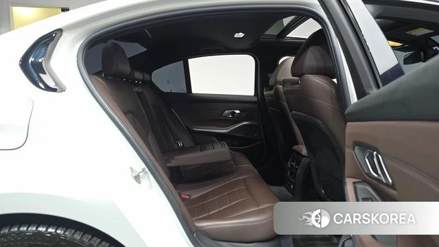 BMW 3 Series (G20) 2019 Белый из Кореи, фото 3