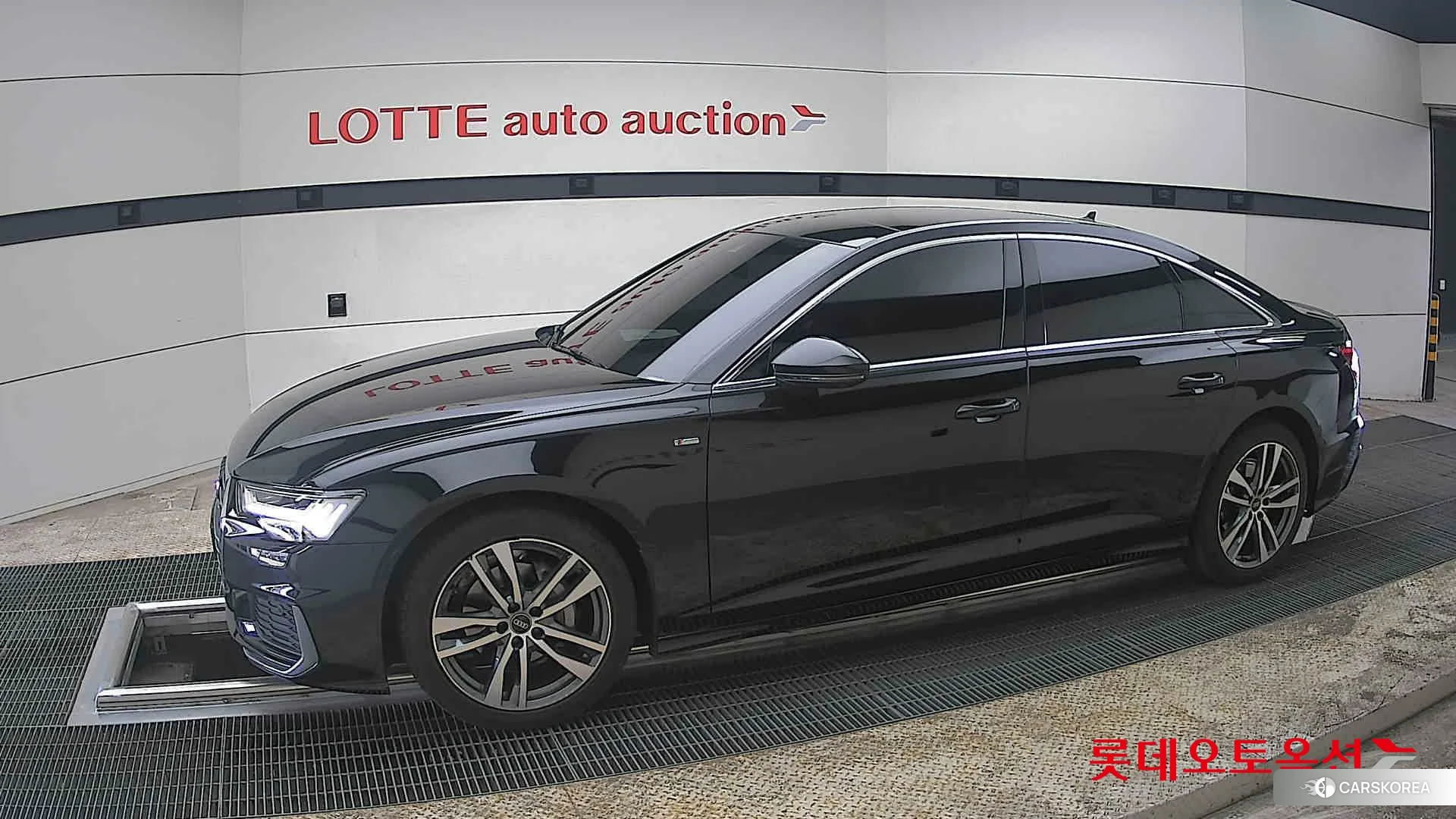 Audi A6 40 TDI quattro 2023 Черный из Кореи, фото 3