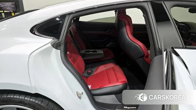 Porsche Taycan 2021 Белый из Кореи, фото 3