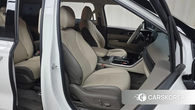 Kia Carnival 4th generation 2023 Белый из Кореи, фото 3