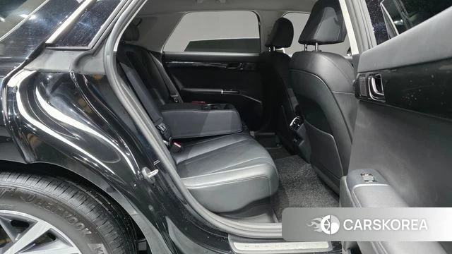 Hyundai Grandeur Hybrid (GN7) 2023 Черный из Кореи, фото 3