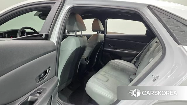 Hyundai The New Avante Hybrid (CN7) 2024 Белый из Кореи, фото 3