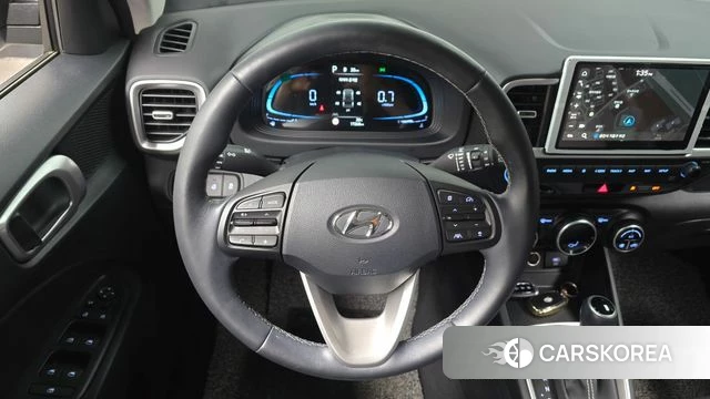 Hyundai Venue 2023 Серебристо-серый из Кореи, фото 3