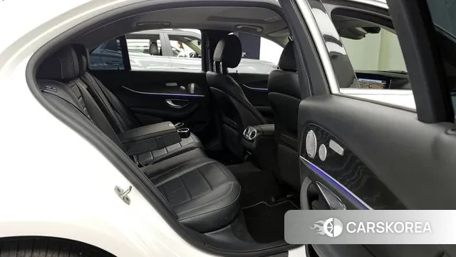 Mercedes-Benz E-Class W213 2019 Белый из Кореи, фото 3