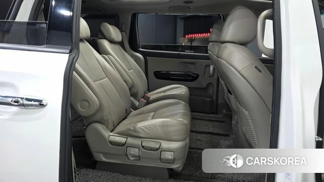 Kia The New Carnival 2018 Белый из Кореи, фото 3