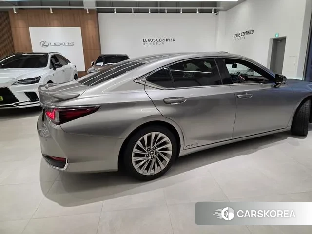 Lexus ES300h 7th generation 2020 Песочный из Кореи, фото 3