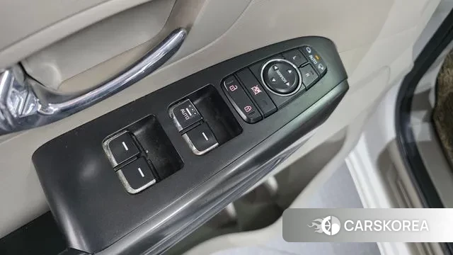 Kia The New Carnival 2018 Белый из Кореи, фото 3