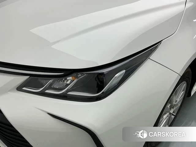 Toyota Corolla 2024 Белый из Китая, фото 3