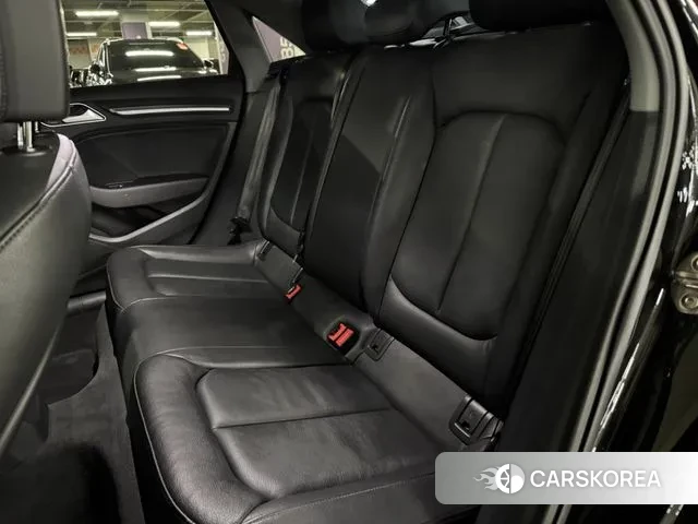 Audi New A3 2018 Черный из Кореи, фото 3