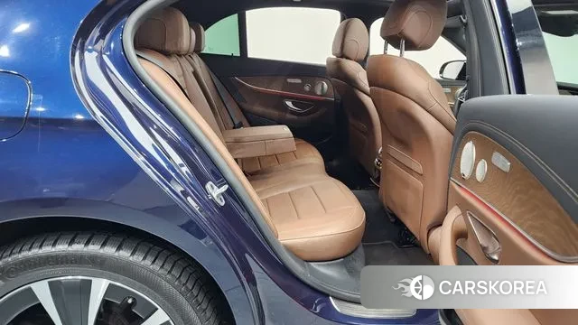 Mercedes-Benz E-Class W213 2021 Синий из Кореи, фото 3