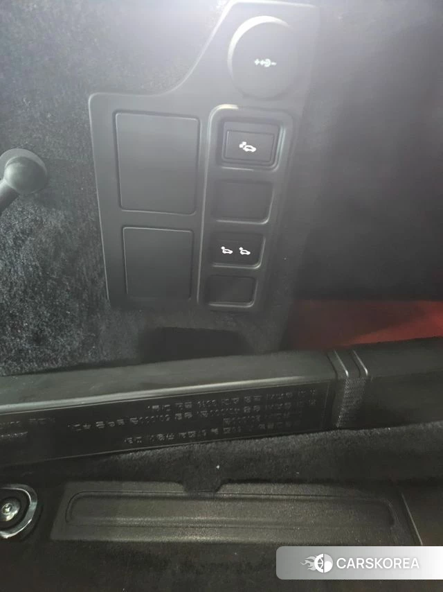 Land Rover Discovery 5 2020 Белый из Кореи, фото 3