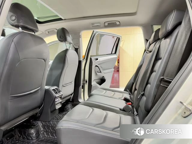 Volkswagen Tiguan L 2021 Шампань из Китая, фото 3