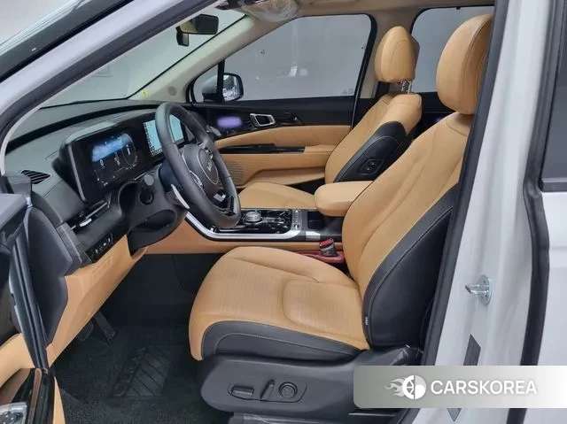 Kia Carnival 4th generation 2023 Белый из Кореи, фото 3