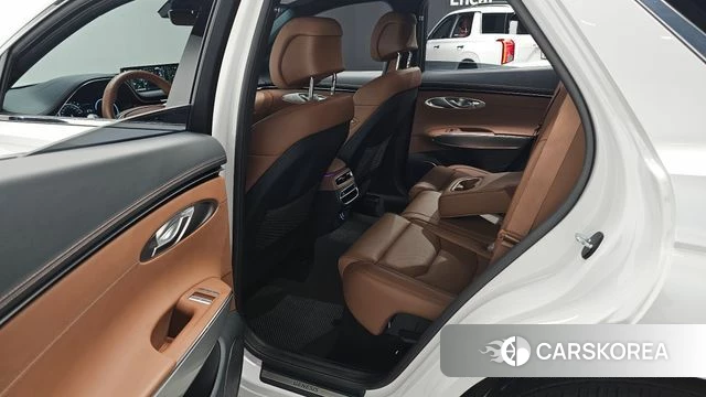 Genesis GV70 2022 Белый из Кореи, фото 3