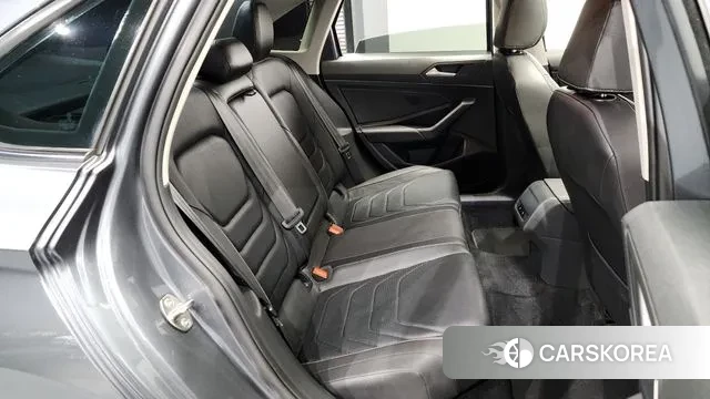 Volkswagen 7th Generation of Jetta 2020 Серый из Кореи, фото 3