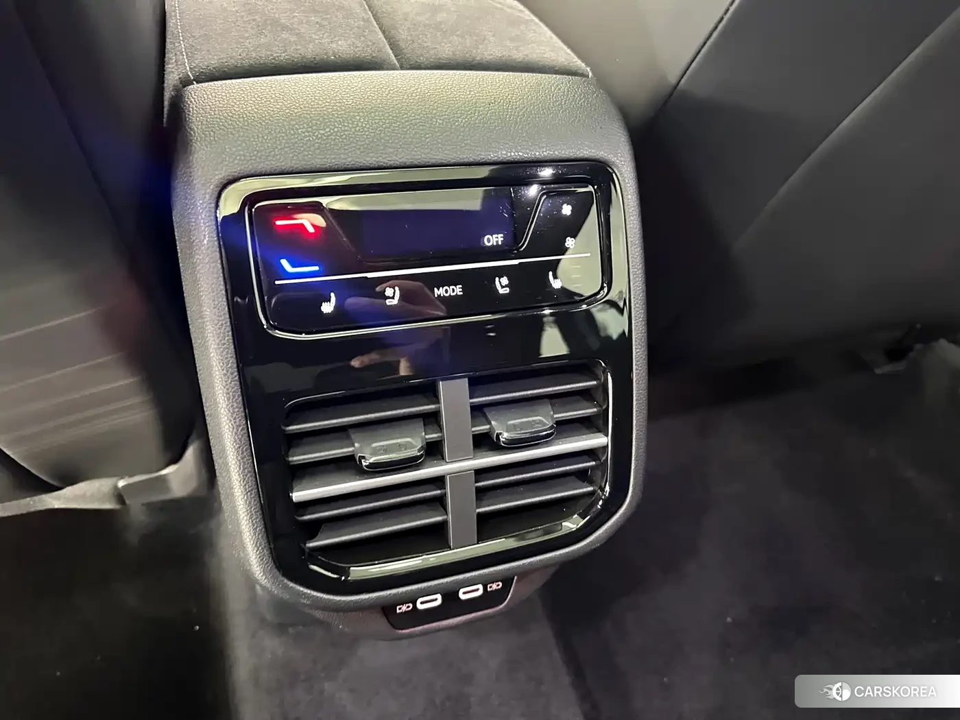 Volkswagen Passat 2024 Черный из Китая, фото 3