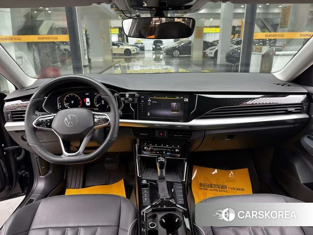 Volkswagen Passat 2024 Черный из Китая, фото 3